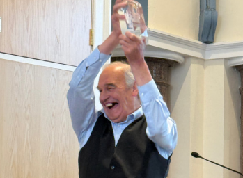 Bill Bewley receives the Kings Award for Voluntary Service