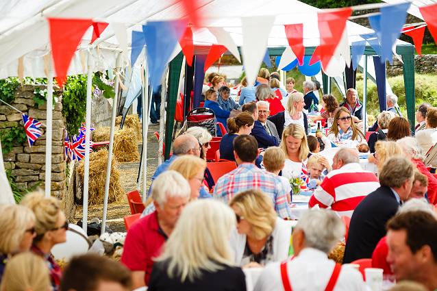 Share your hall’s Jubilee celebration photos with ACT